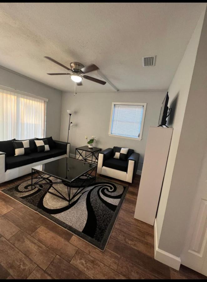 Lopez Place Tampa Exterior foto